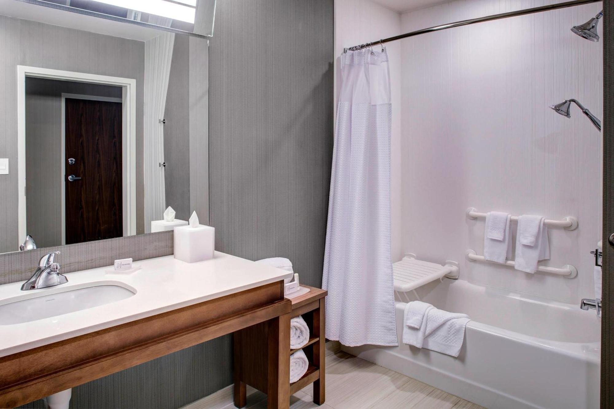 Hotel Courtyard By Marriott Nashville 4*